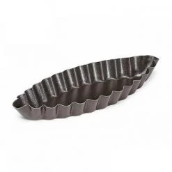 Gobel FLUTED OVAL BOAT MOULD - NON STICK L: 110mm H: 13mm