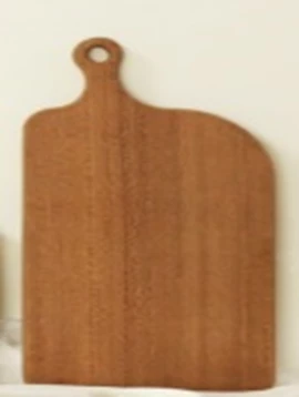 MM - Premium PIZZA BOARD, SAPELE, DIM: 40X20X1.8 H CM. 1 MM - Premium PIZZA BOARD, SAPELE, DIM: 40X20X1.8 H CM.