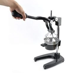MM - Premium CAST IRON SQUEEZE JUICER W/BLACK PAINTING
