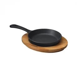 Lava Metal LAVA ROUND SKILLET AND WOODEN PLATTER, 12CM